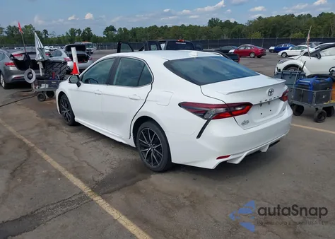 2021 Toyota Camry Se z USA, uszkodzony, nr VIN 4T1G11AK0MU532599
